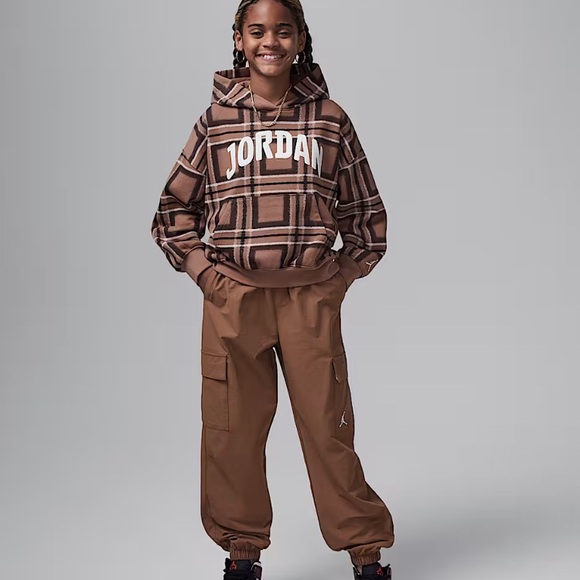 Jordan Brooklyn Essentials
Big Kids' Plaid Print Pullover Hoodie - Picture 6 of 14